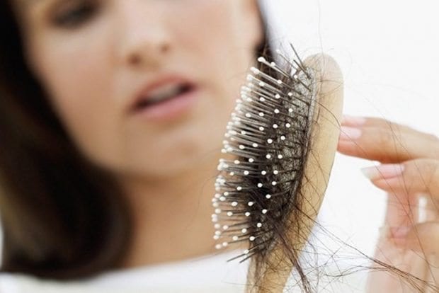 Kadınlarda Saç Dökülme Dönemleri Nelerdir?
